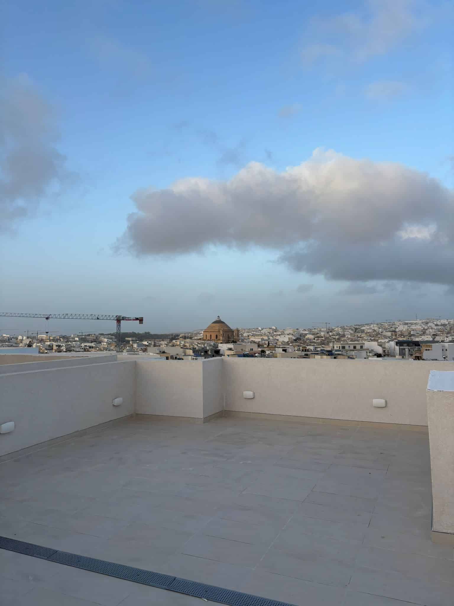 Roof terrace at the GO07 duplex penthouse, Green Park Residence