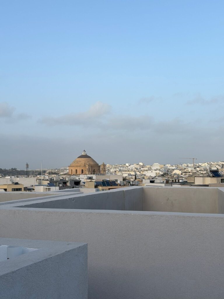 GV08 Three-Bedroom Duplex Penthouse with Rotunda Views, Mosta